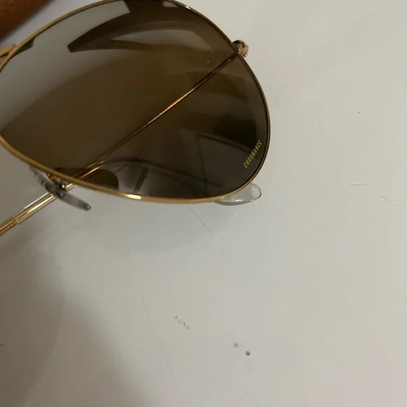 Ray-Ban Aviator - Picture 3 of 3